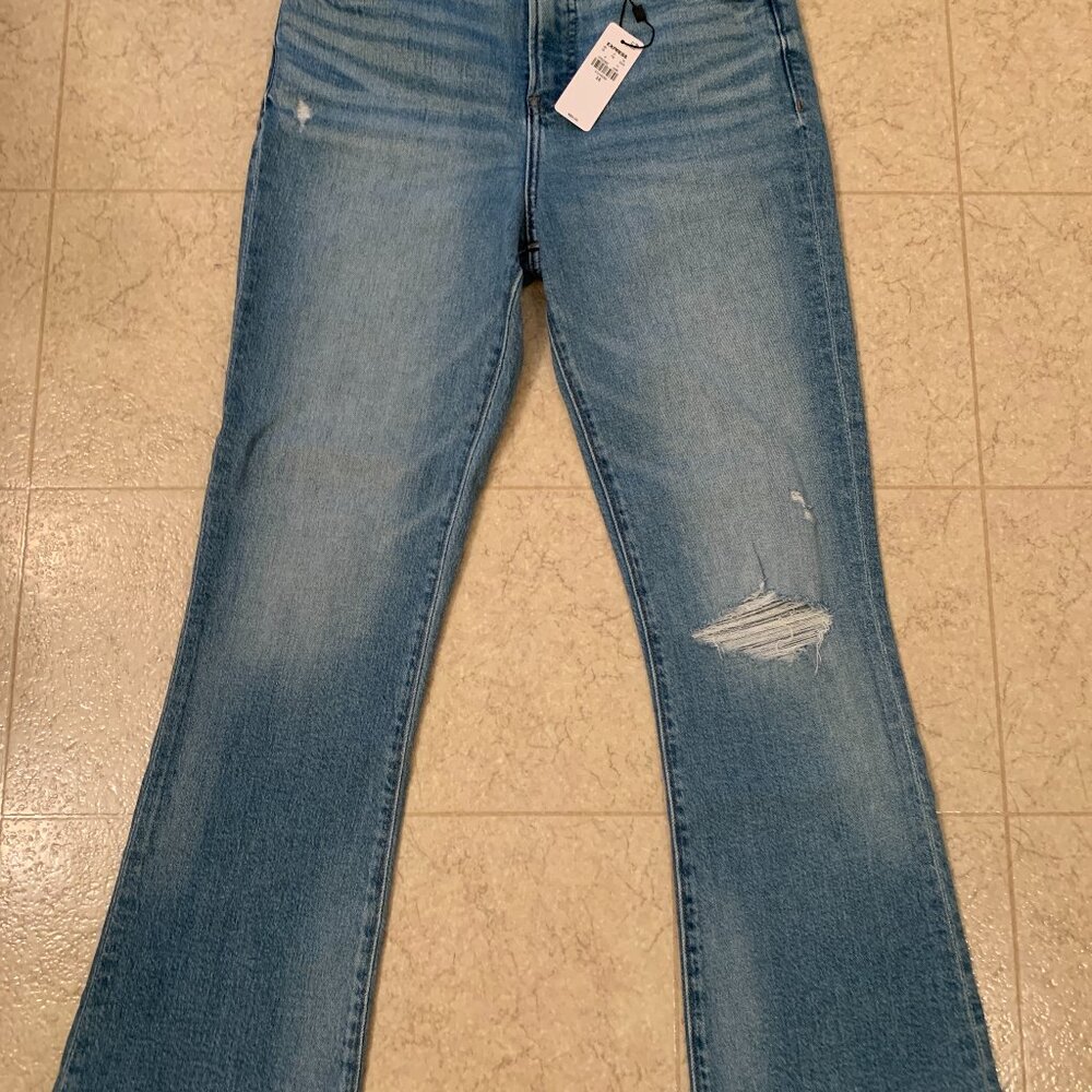 NWT Expess High Waisted Light Wash Ripped Cropped Flare Jeans Sz: 2 R